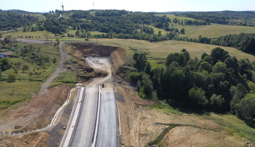 Sectorul Restant Margina Holdea De 9 Km Din Autostrada Lugoj Deva 4 Ani Termen De Finalizare Sub AdministraÈ›ia Pnl Usr Plus Critic Media